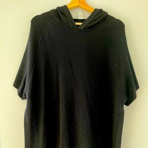 NWOT Lululemon Opened Up Poncho XS/S black